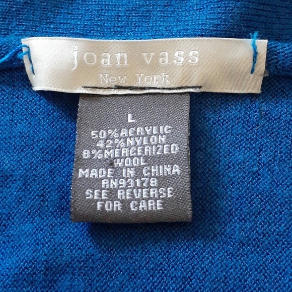 JOAN VASS sz LG stretch sweater, $158 - Picture 4 of 4